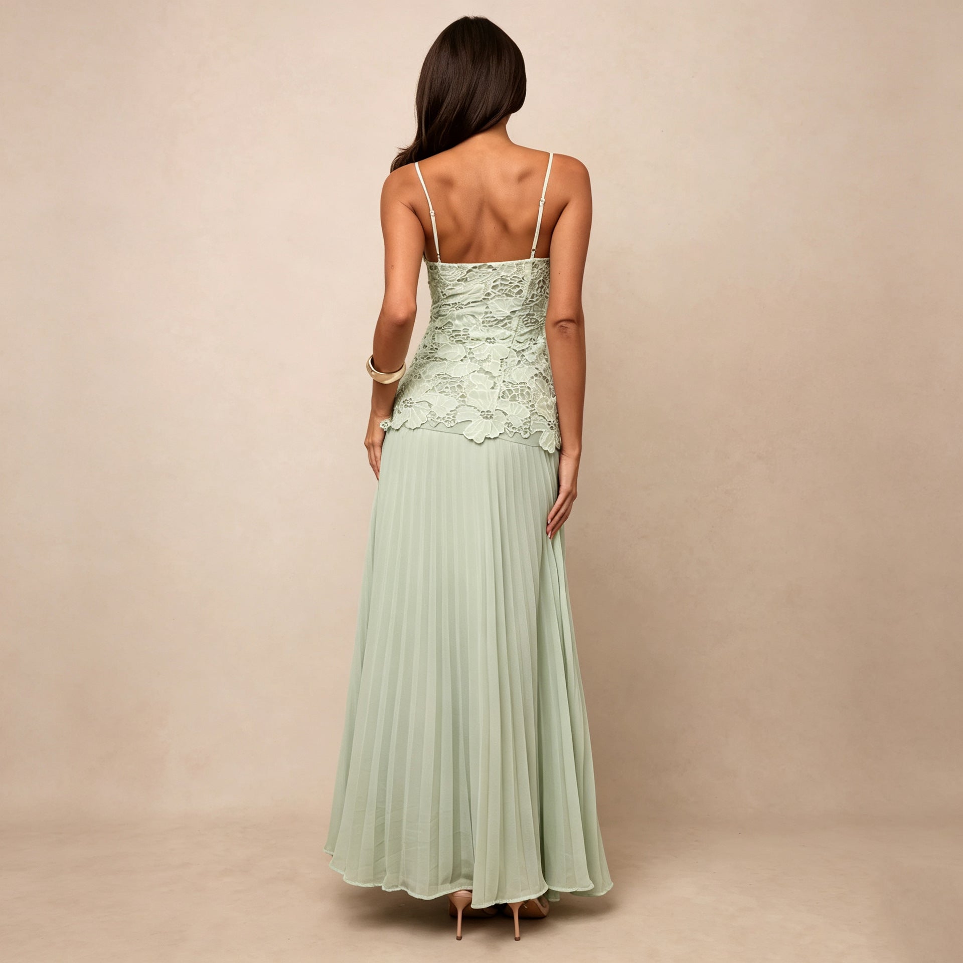 Women’s Lace Bodice Pleated Maxi Dress