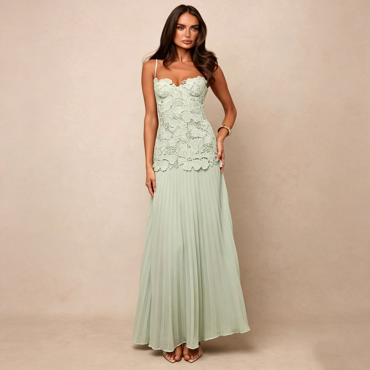 Women’s Lace Bodice Pleated Maxi Dress