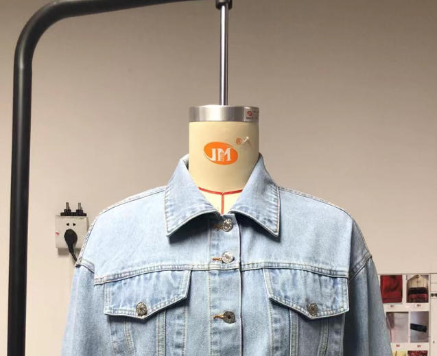 Women’s Cropped Denim Button Front Jacket