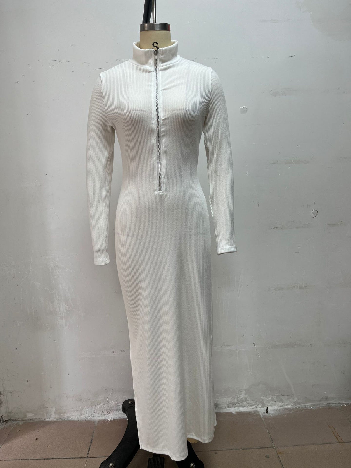 Women’s Ribbed Zip Front Maxi Dress