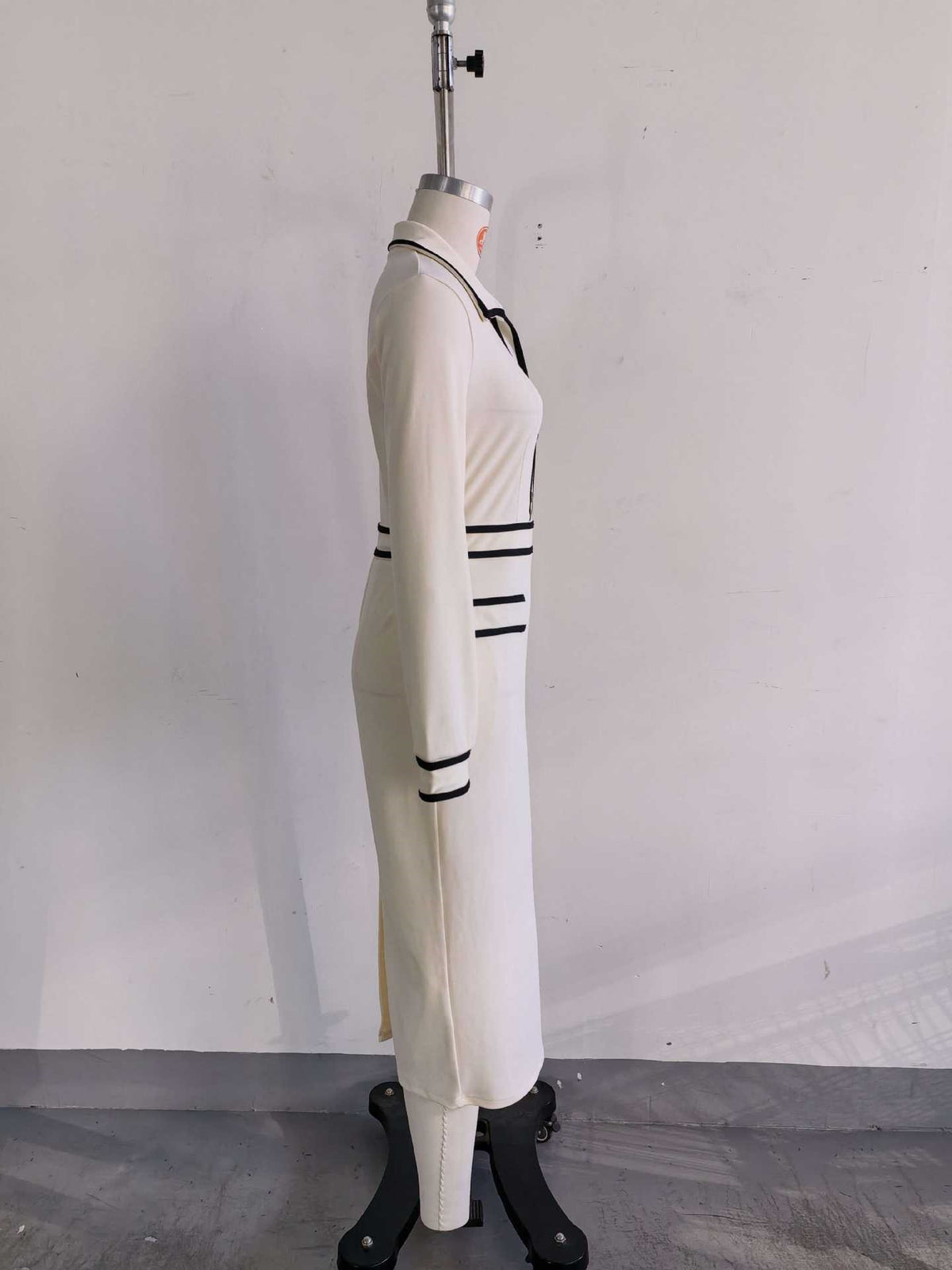 Women’s Contrast Trim Button Front Midi Dress