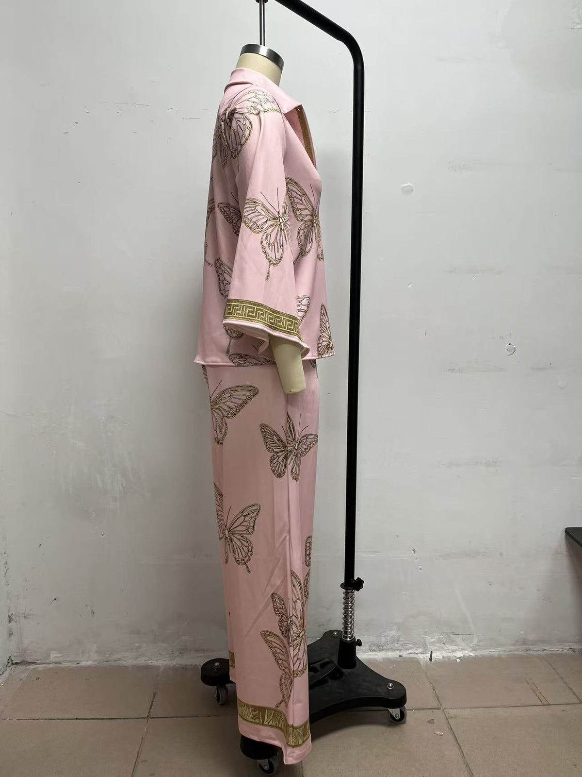 Women’s Butterfly Print Shirt & Pants Set
