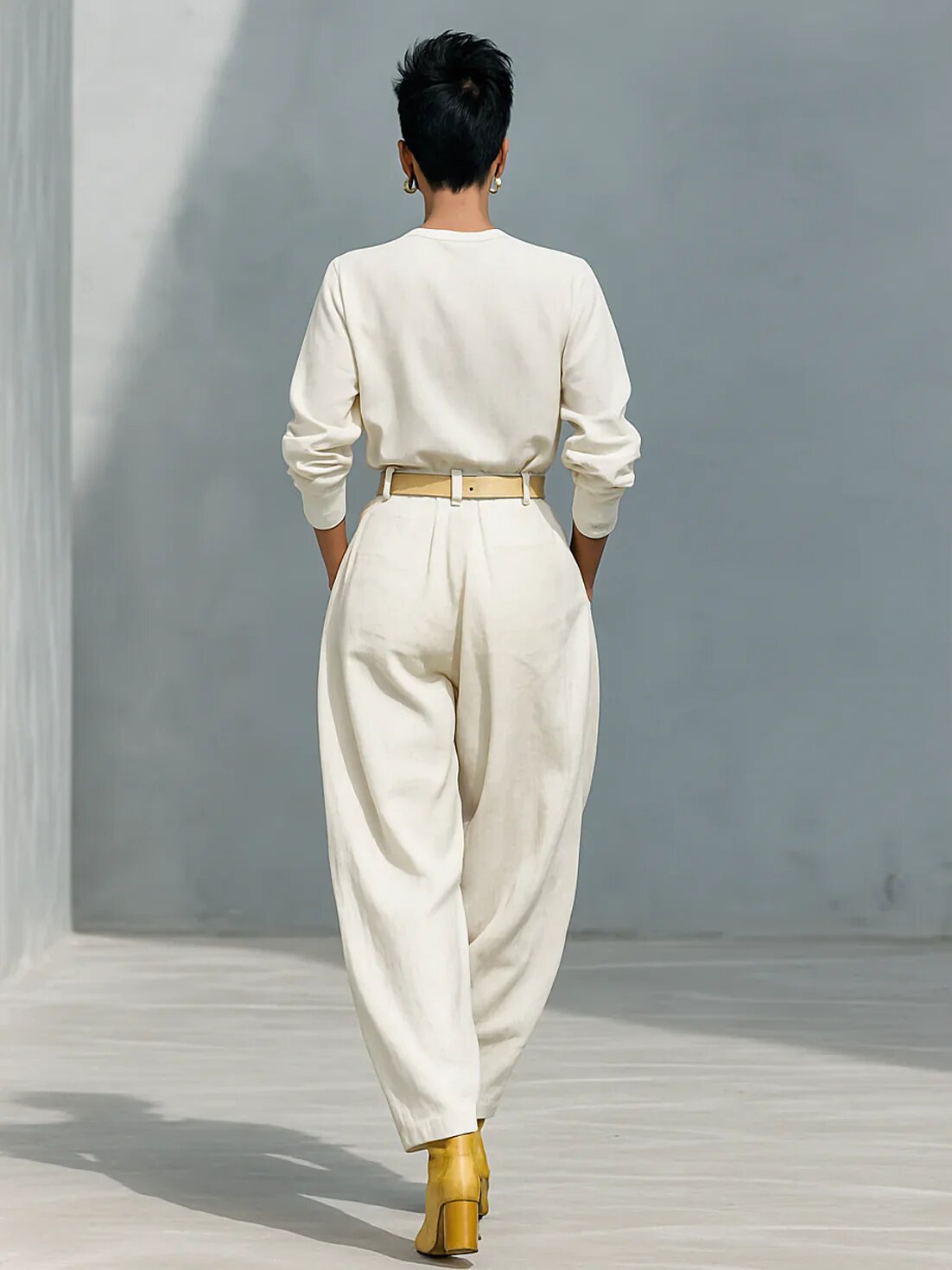 Women’s Contrast Top & Pleated Pants Set