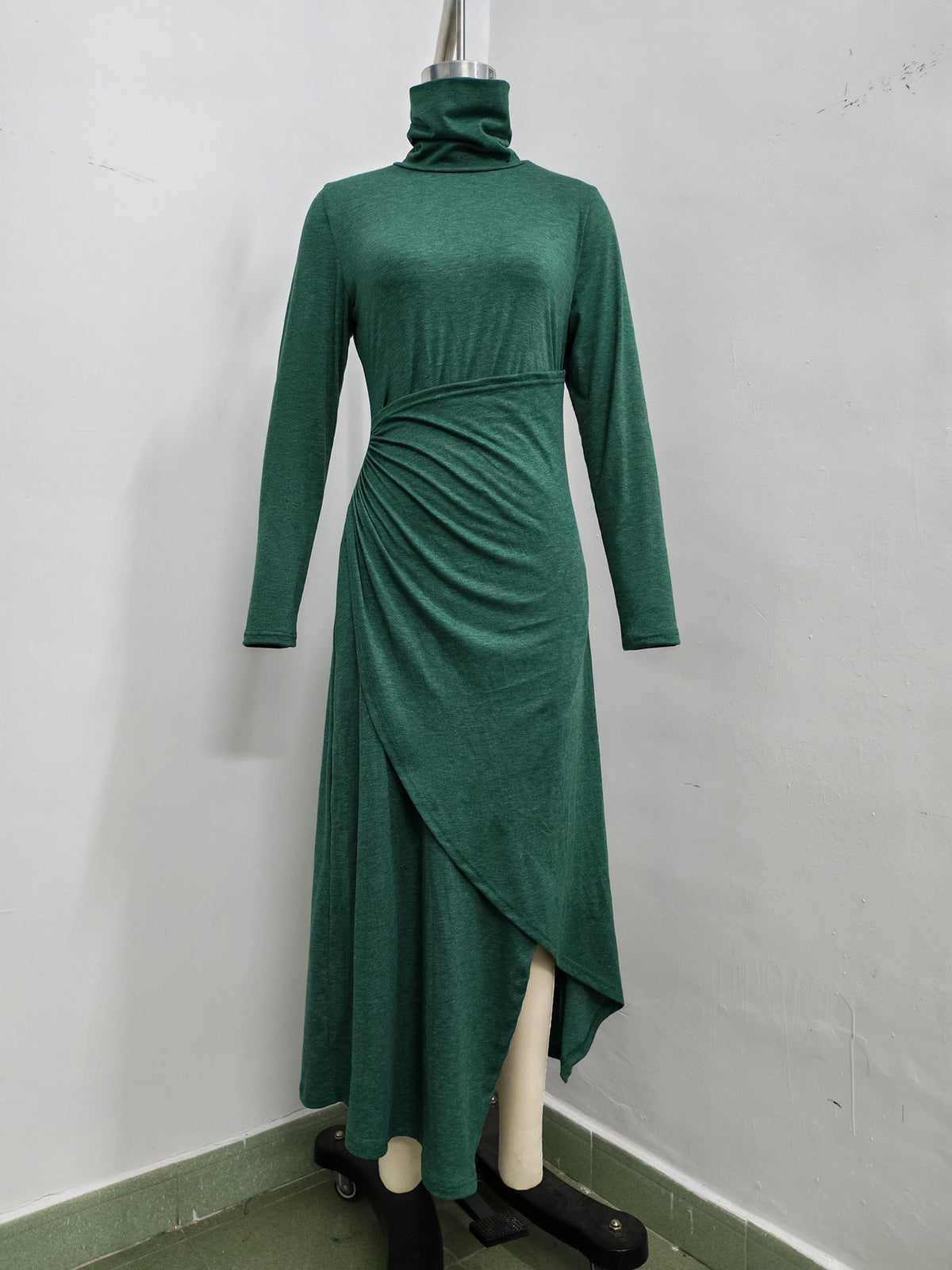 Women’s Ruched Turtleneck Midi Dress
