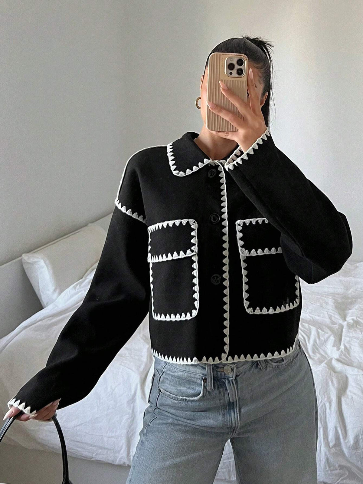 Women’s Cropped Scalloped Trim Button Jacket