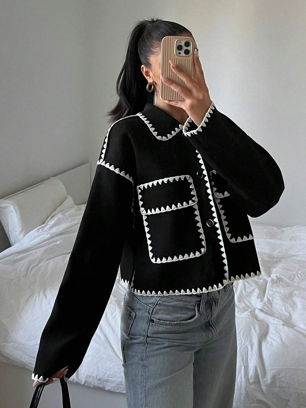 Women’s Cropped Scalloped Trim Button Jacket