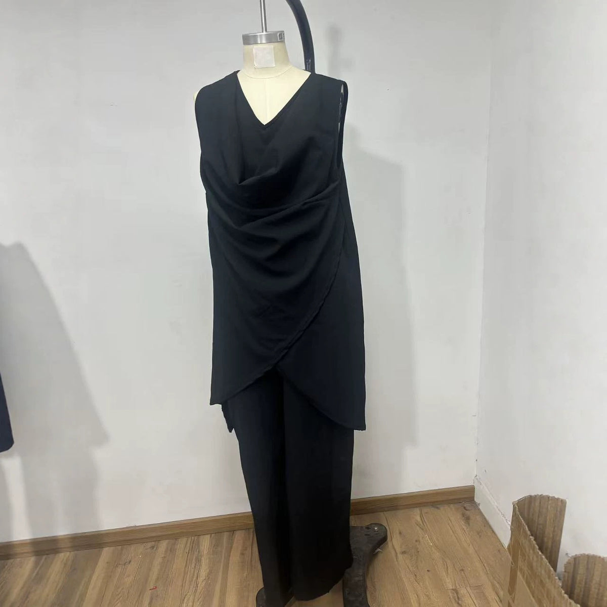 Women’s Draped Sleeveless Tunic & Wide Leg Set