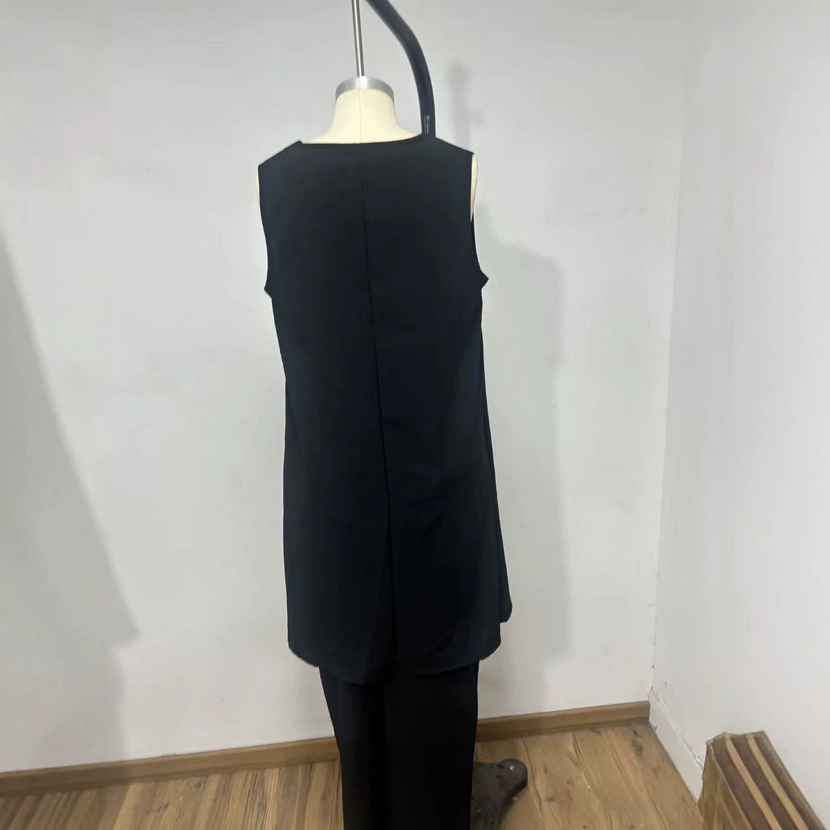 Women’s Draped Sleeveless Tunic & Wide Leg Set