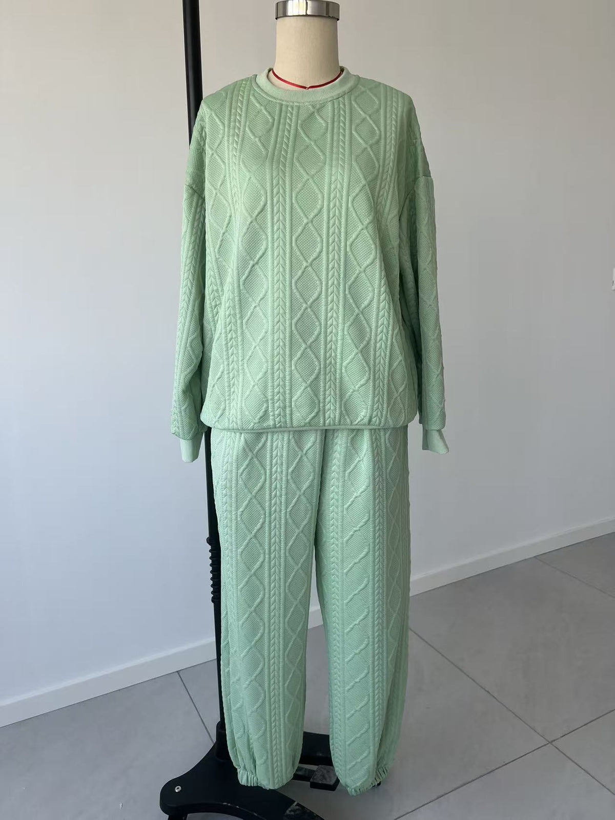 Women’s   Cable-Knit Lounge Set