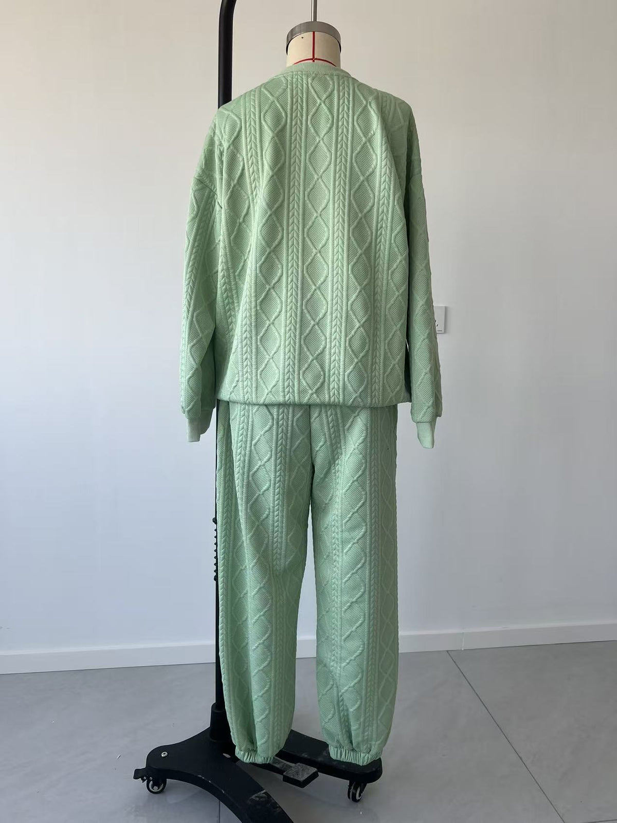 Women’s   Cable-Knit Lounge Set