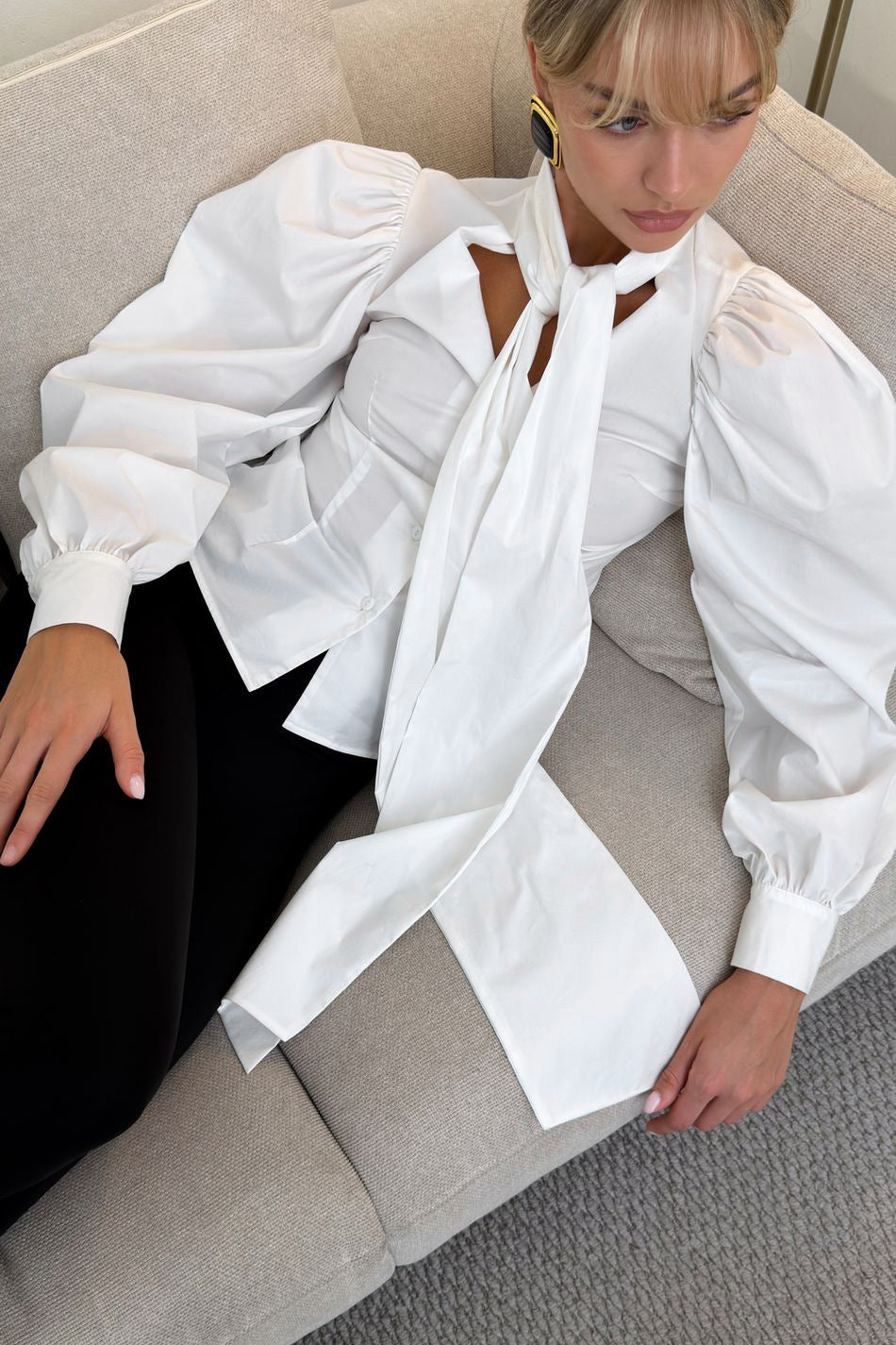 Women’s Bow Tie Long Sleeve Blouse