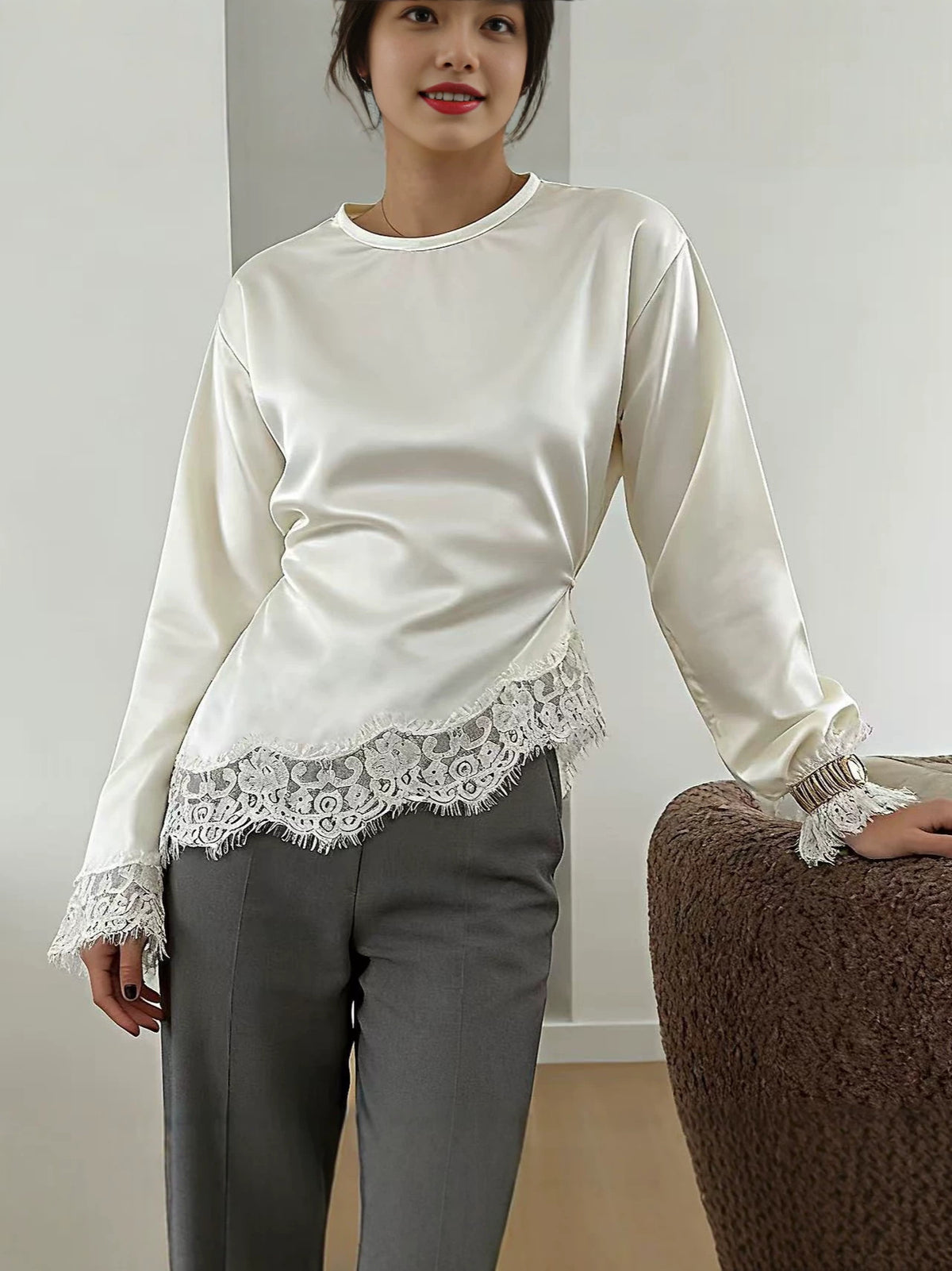 Women's Lace Trim Long Sleeve Casual Top