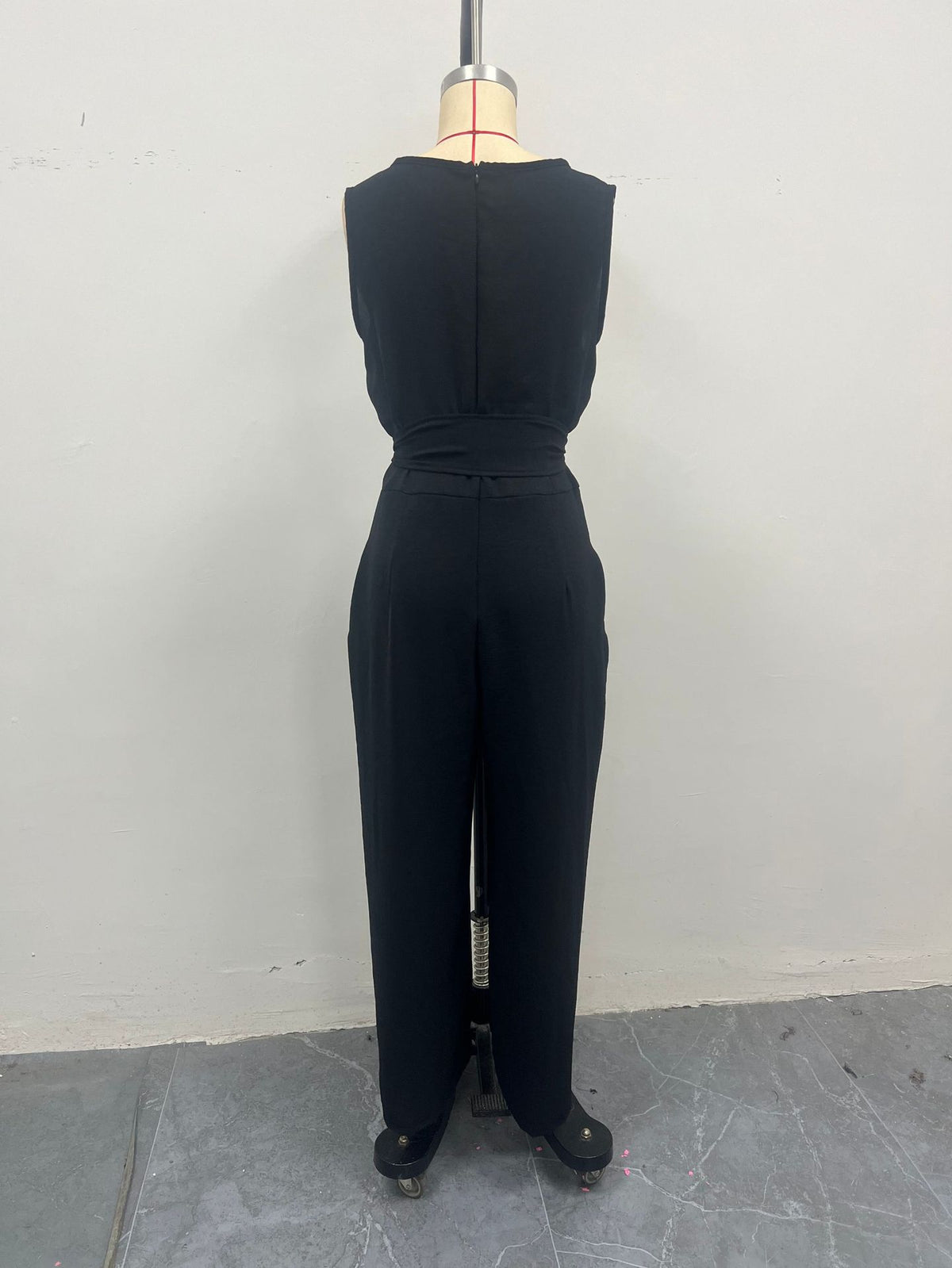 Women's Sleeveless V Neck Tie Waist Jumpsuit