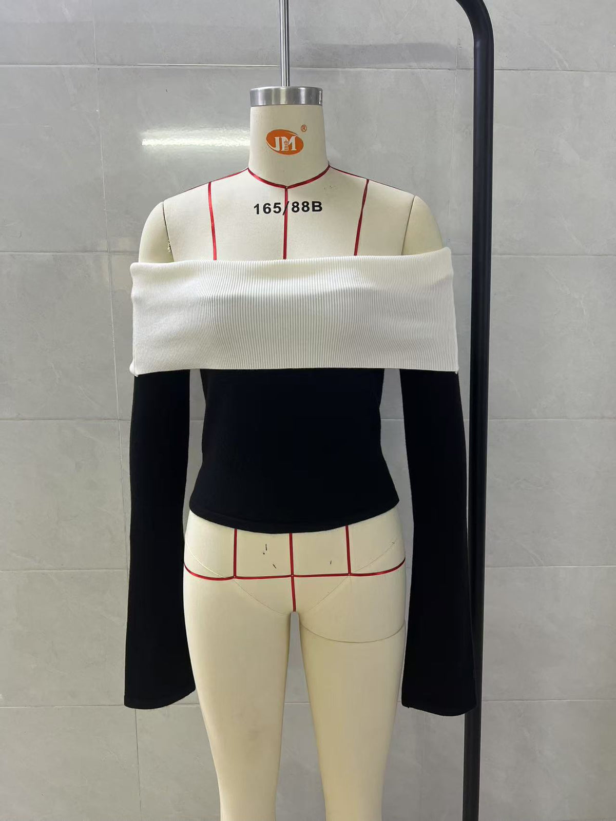 Women's Off-Shoulder Color Block Sweater Top with Long Sleeves