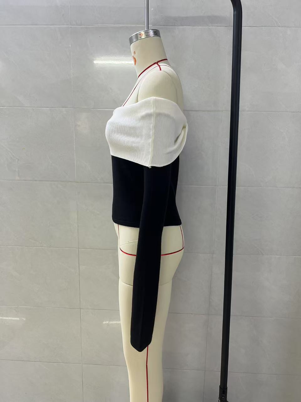 Women's Off-Shoulder Color Block Sweater Top with Long Sleeves