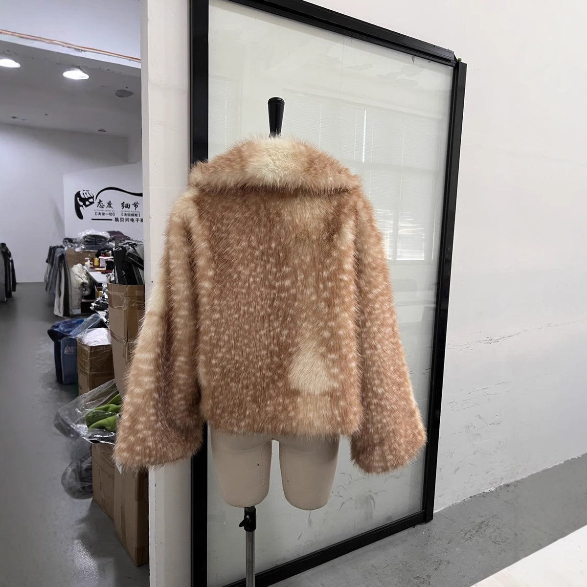 Women's Coat with Oversized Collar
