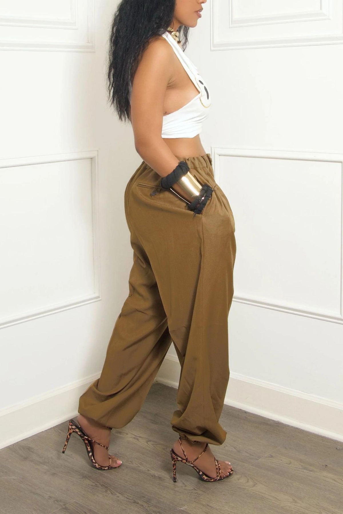 Women's High-Waisted Pleated Relaxed Fit Trousers