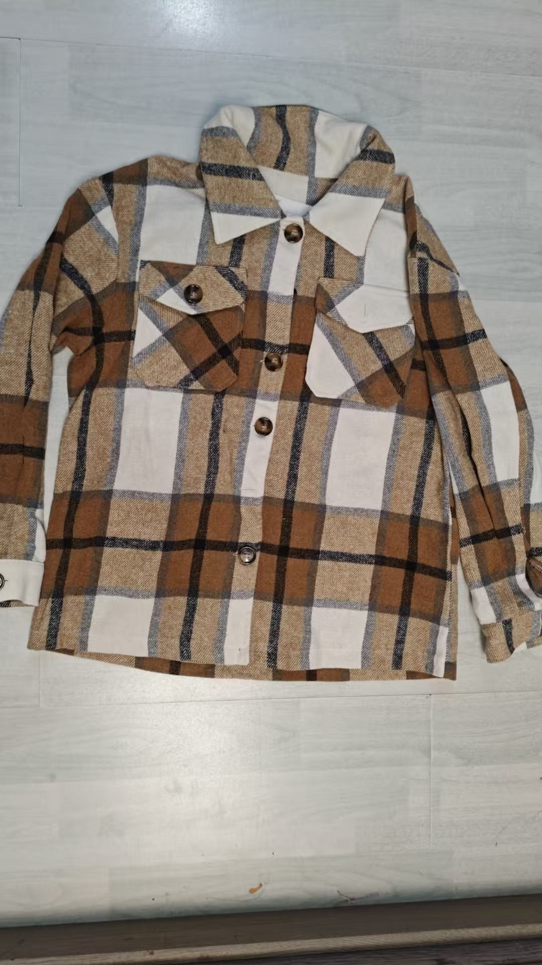 Women’s Plaid Button-Up Shacket
