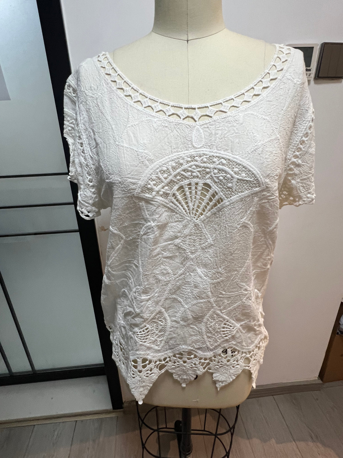 Women's Floral Crochet Lace  Short Sleeve Top