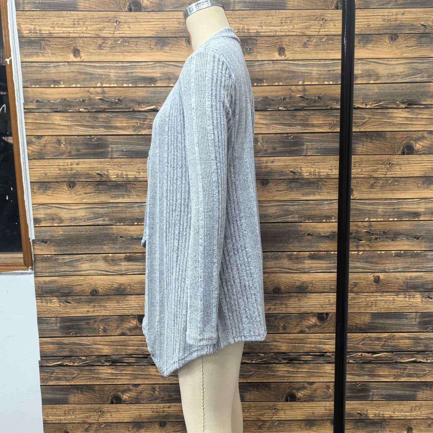 Cozy Gray Open-Front Ribbed Cardigan image 3