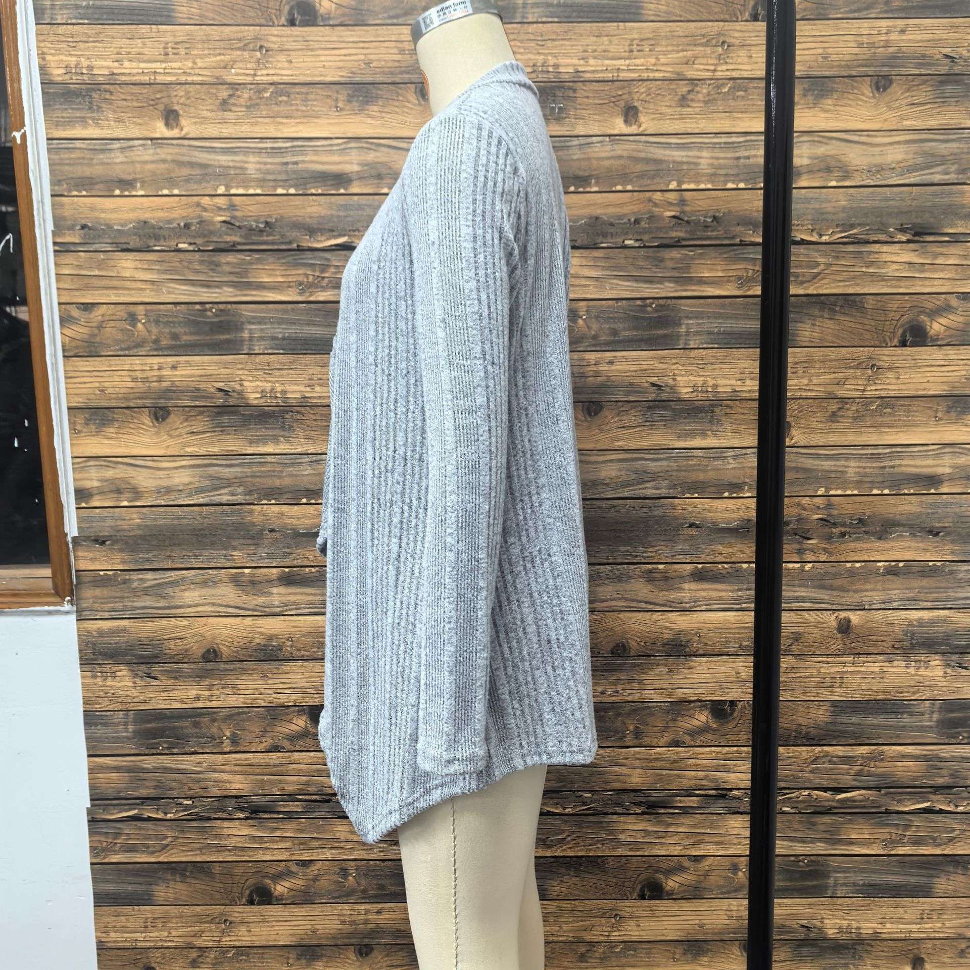 Cozy Gray Open-Front Ribbed Cardigan image 3