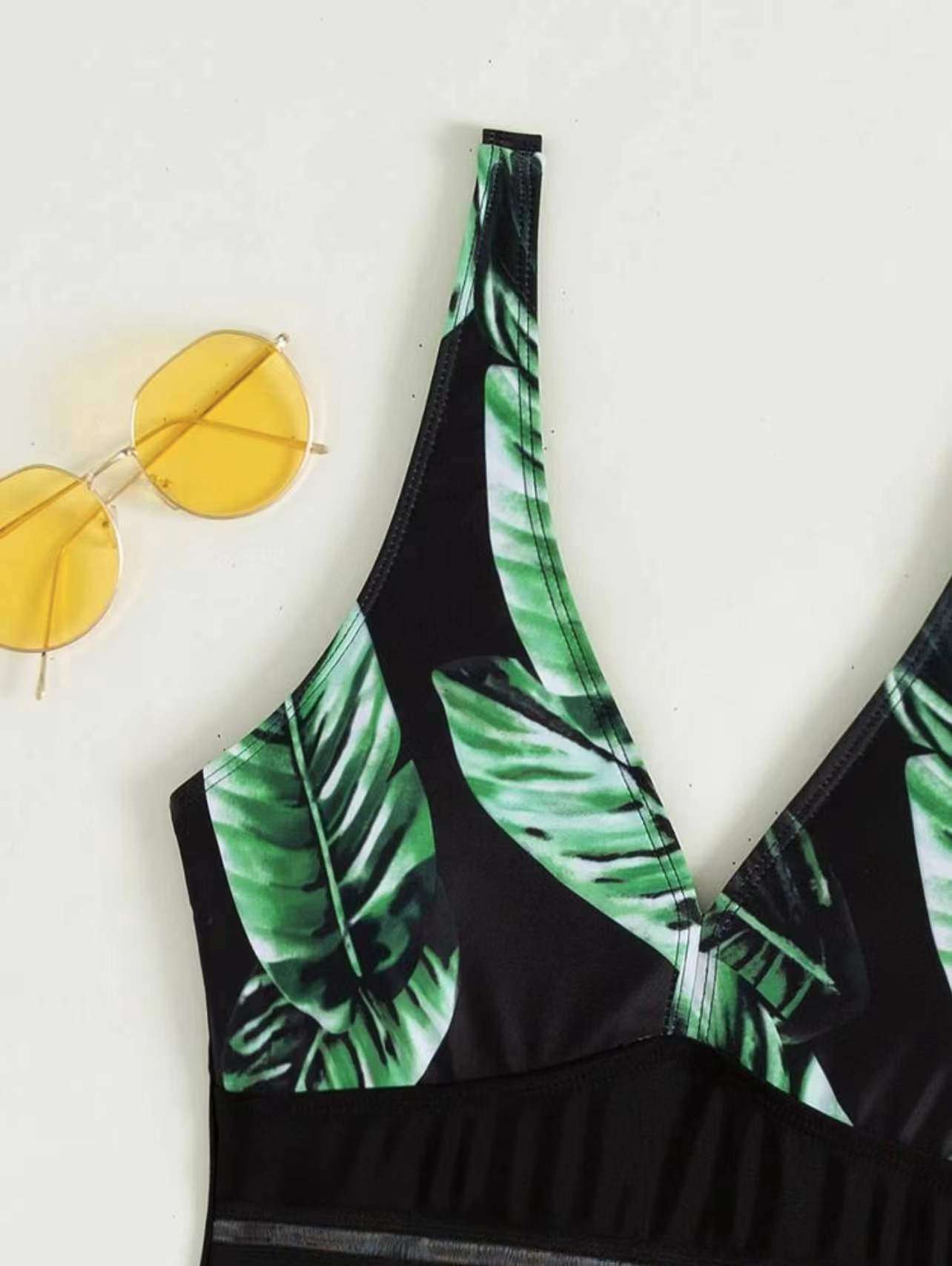 Tropical Leaf Print Sleeveless Jumpsuit image 4