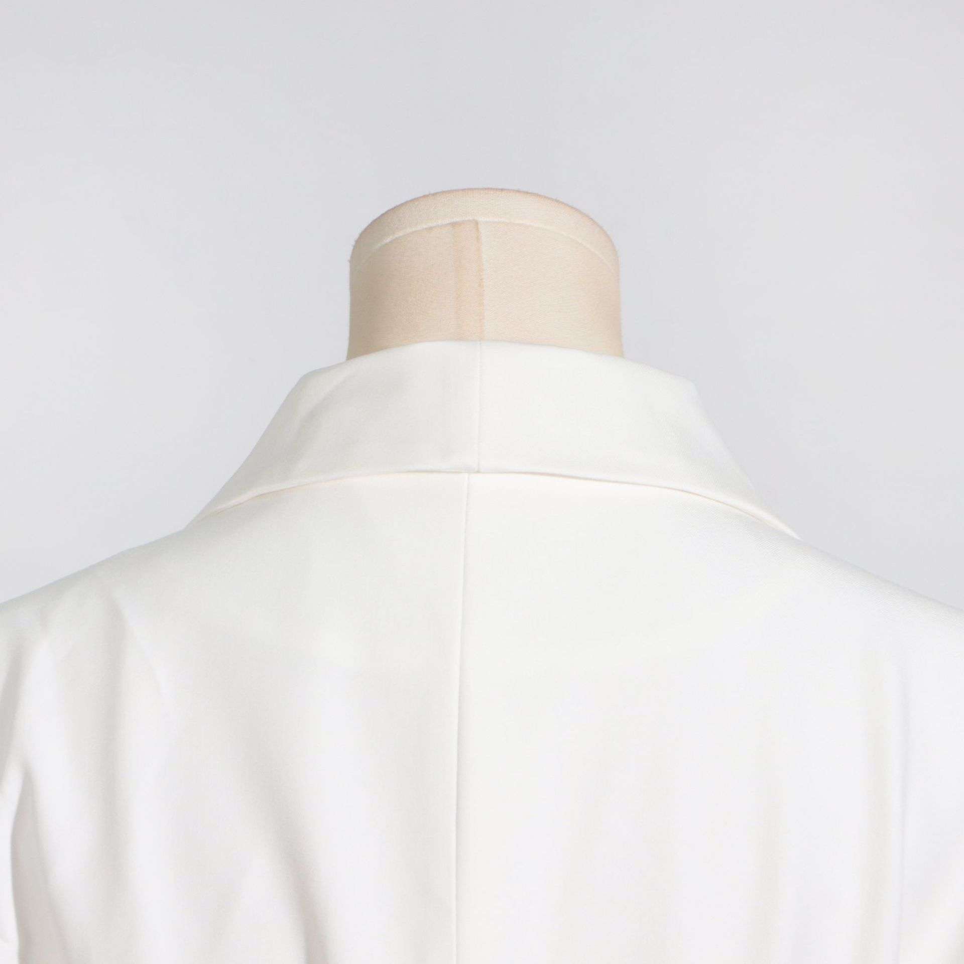 Cross Collar Long Sleeved Blazer image 9