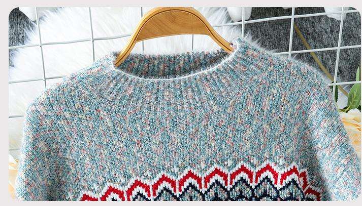 Cozy Fair Isle Pattern Sweater image 4
