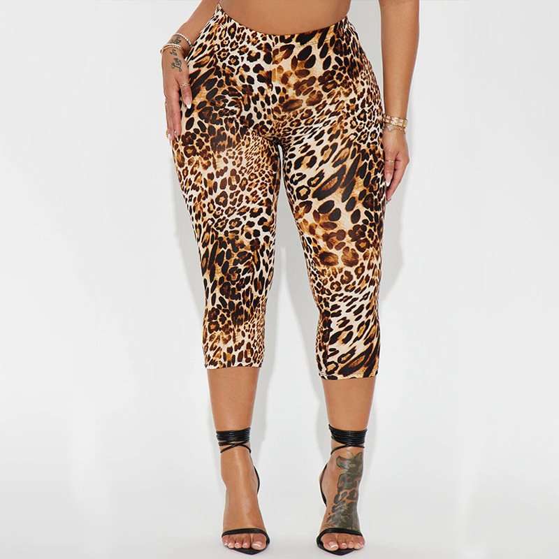 Bold Leopard Print Cropped Leggings - L, Brown image