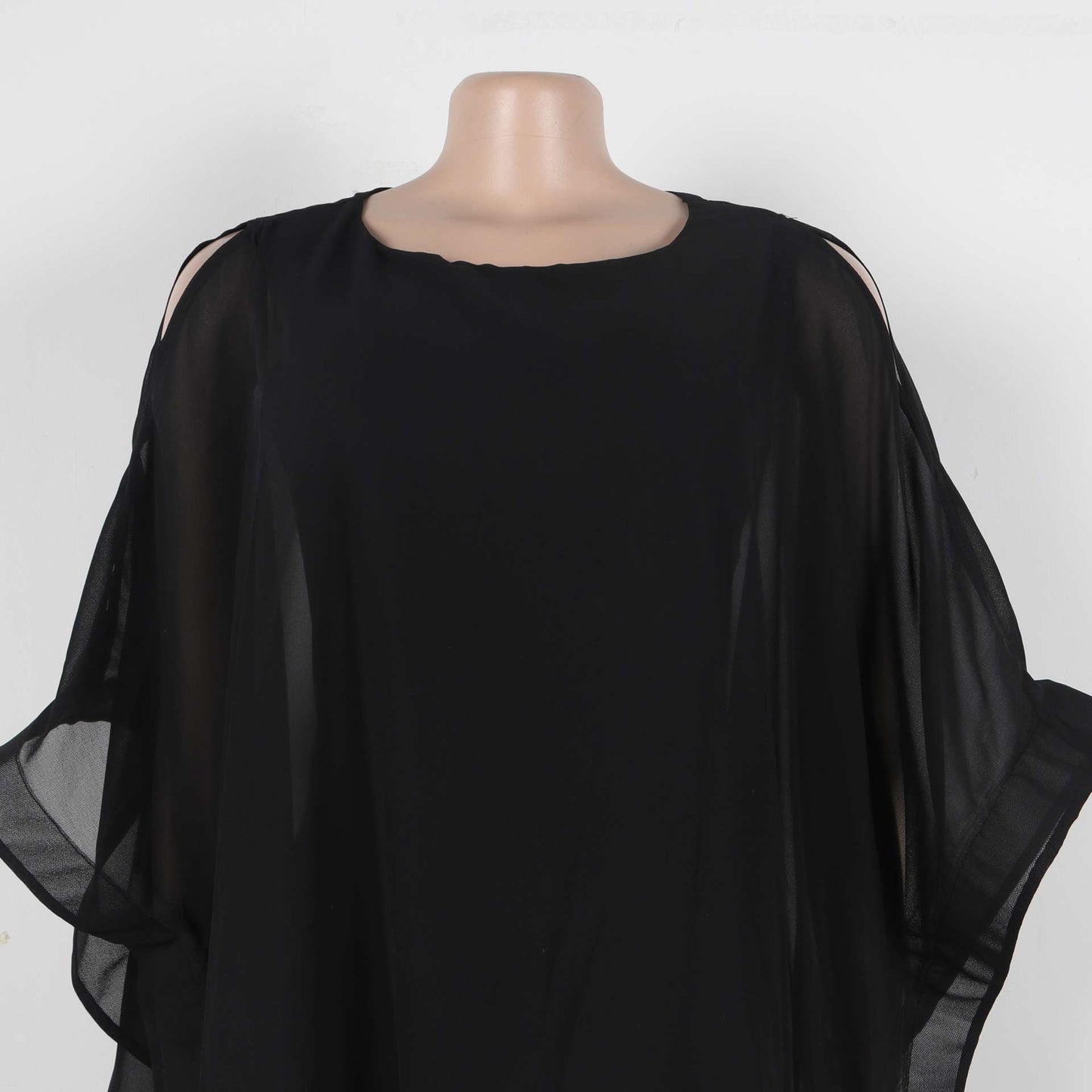 Elegant Flowing Dress with Capes image 7