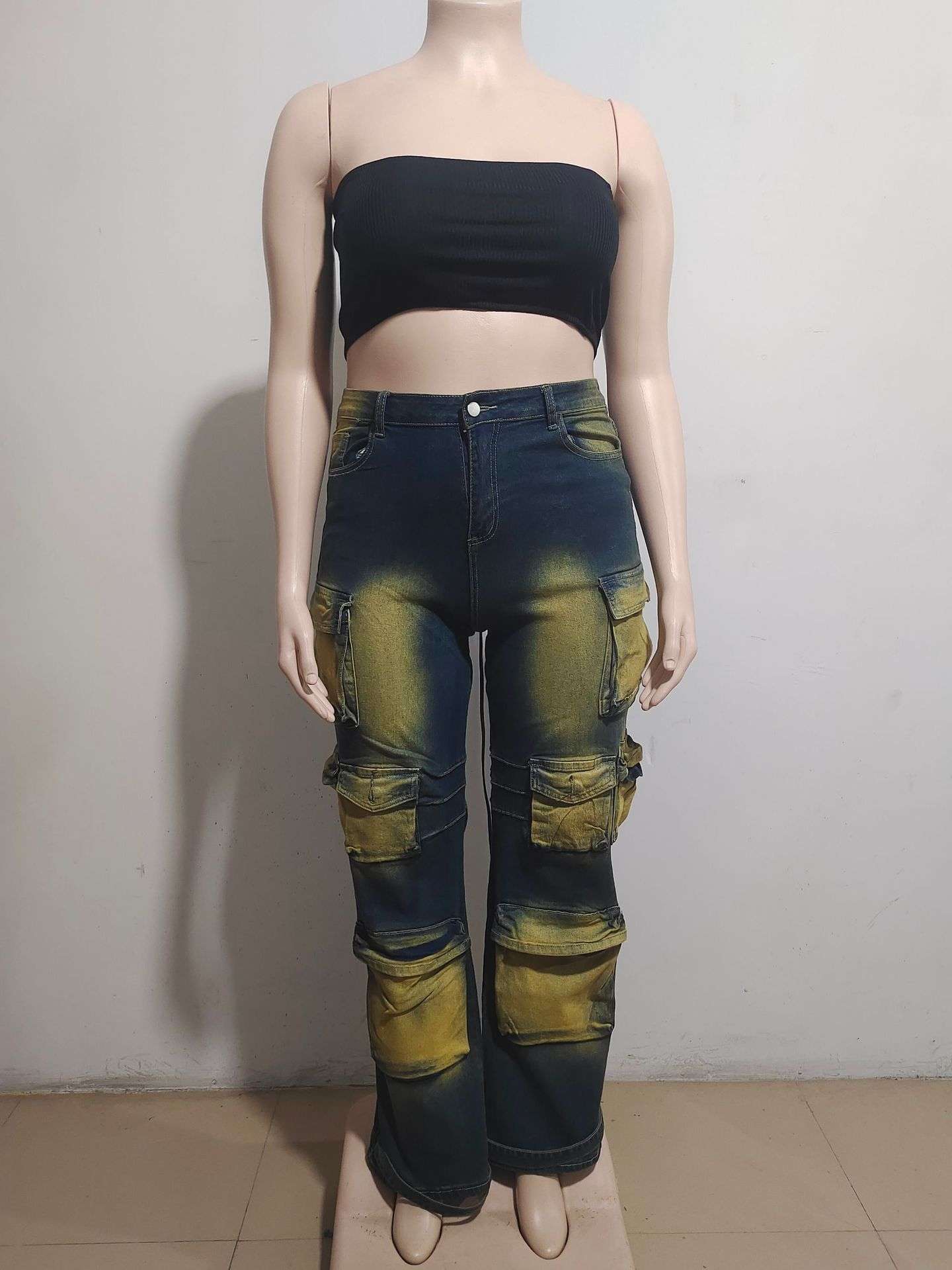 Cargo Jeans with Gradient Design image 5