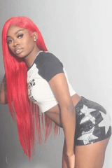 Letter Print Cropped Graphic Tee image 2