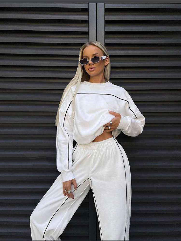 Casual Streetwear Tracksuit with Crop Top - S, White image