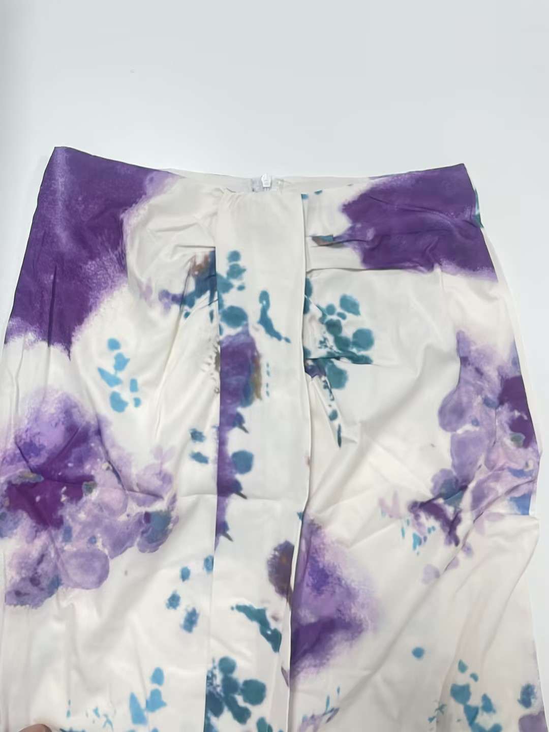 Floral-Wrap Dress with Puffed Sleeves image 3