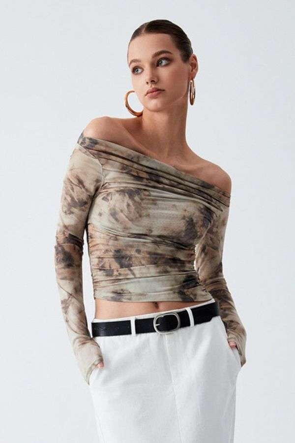 Off Shoulder Print Crop Top - S, Multi Beige image