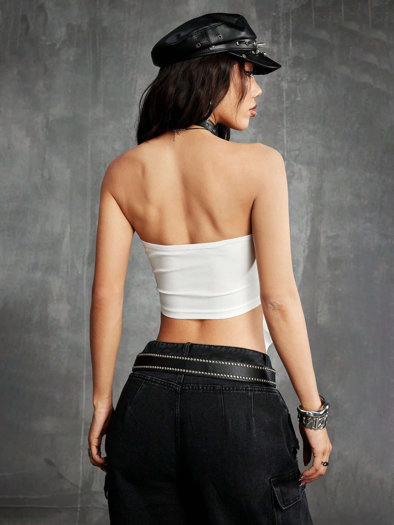 Racer-Style Strapless Top with Ruffled Hem image 3