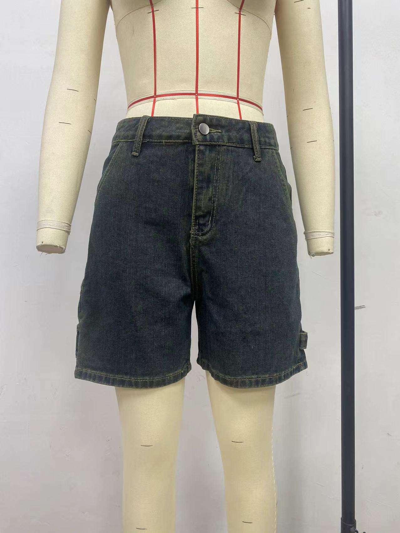 Women's Cargo Shorts image 8