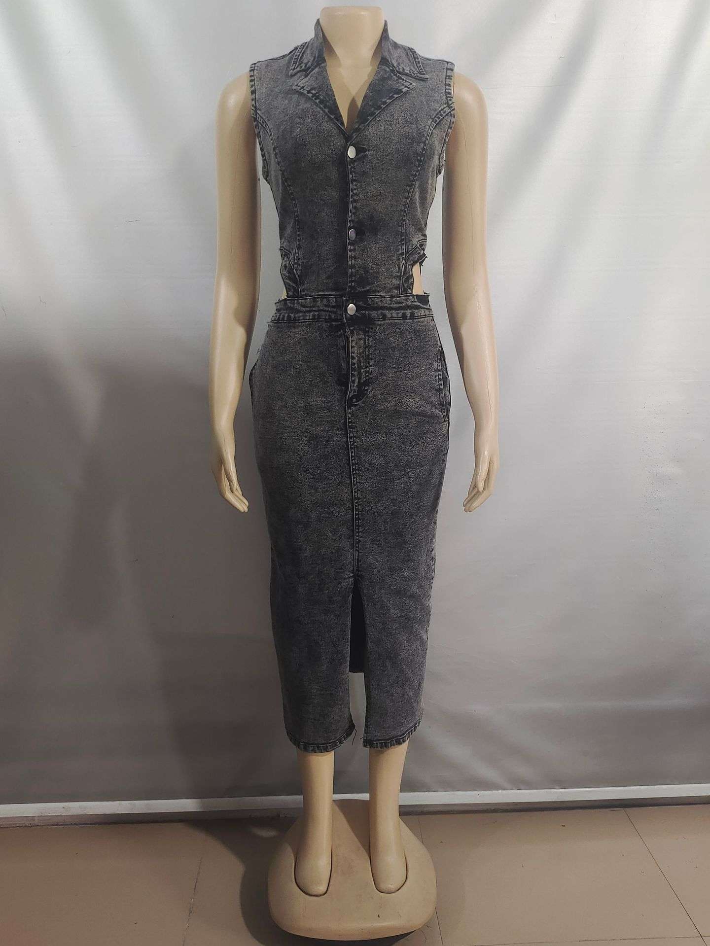 Stylish Cutout Denim Dress with Front Slit image 3