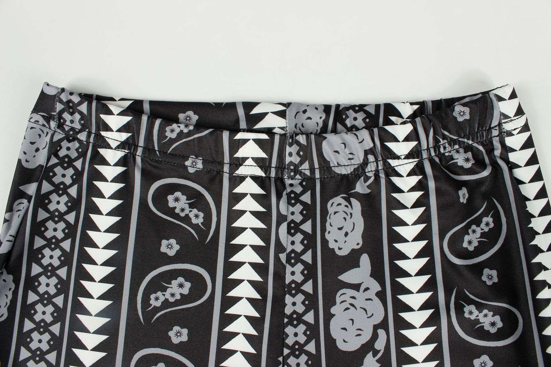 Patterned Wide-Leg Pants image 5