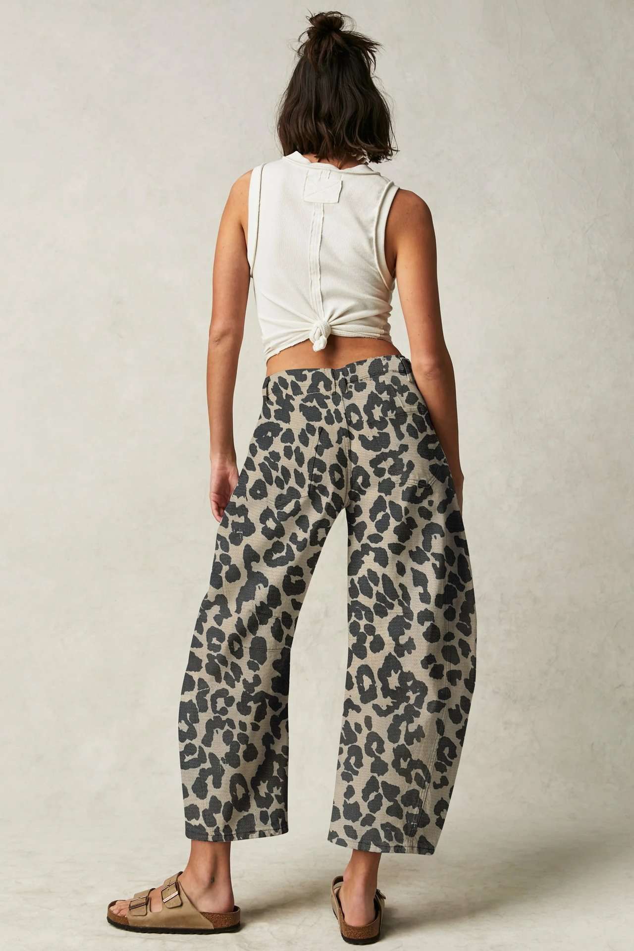 High-Waisted Leopard Print Wide-Leg Pants image 4