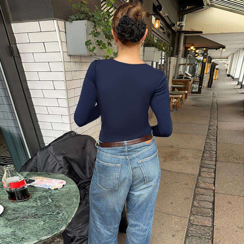 Long-Sleeve Ruched Detail Top image 2