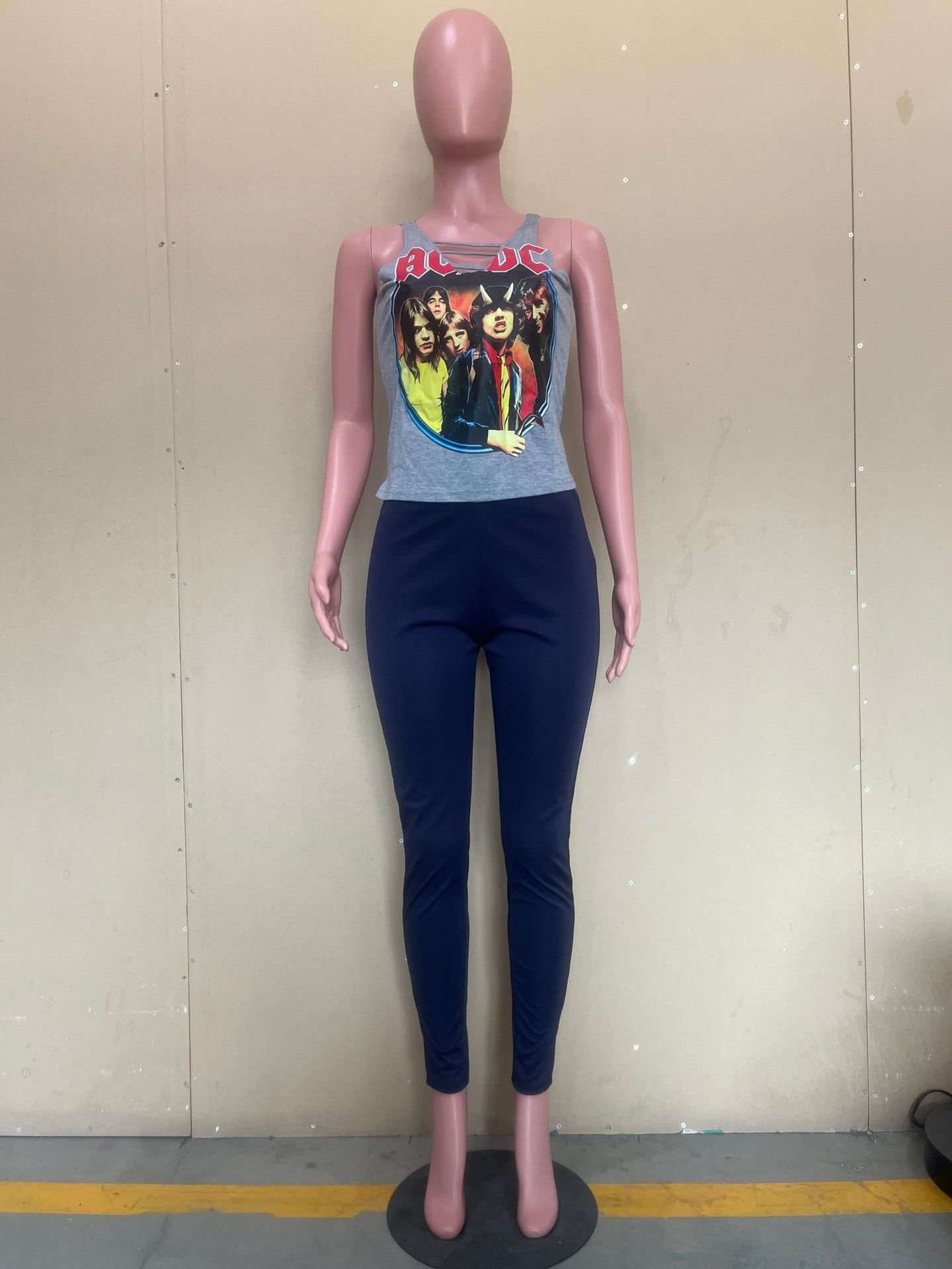 Graphic Cutout Tank Top image 3