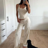 Pajama Set with Floral Print image 3