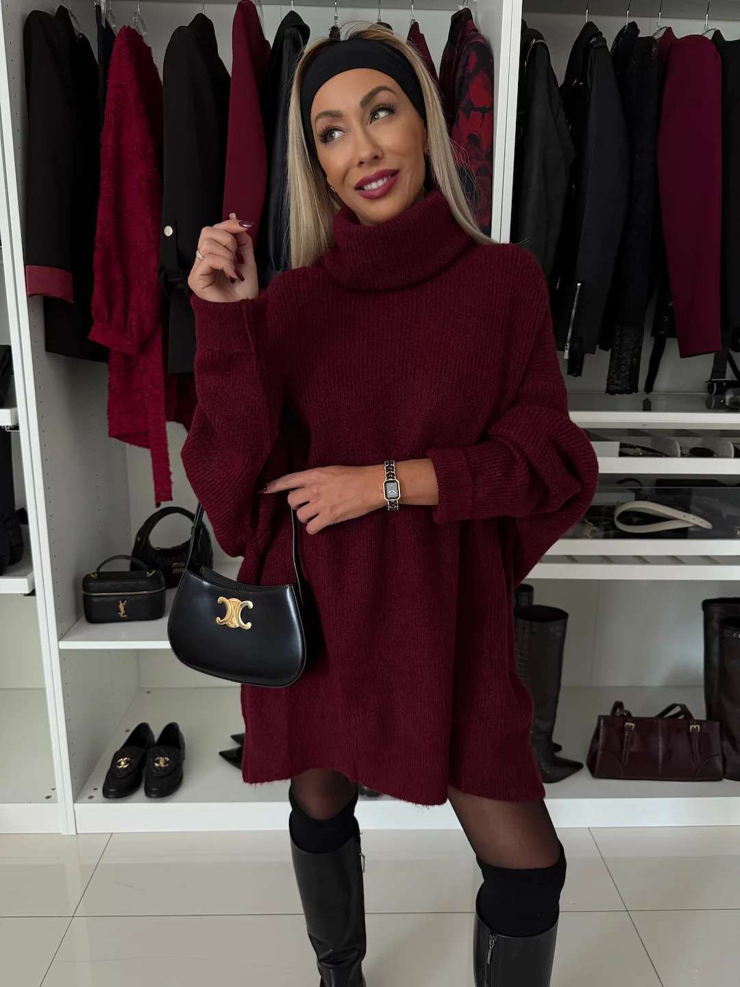 Cozy Oversized Turtleneck Sweater - S, Red image