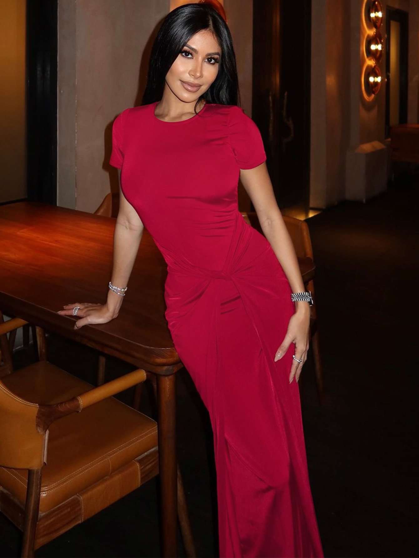 Elegant Maxi Dress with Ruched Waist image 1