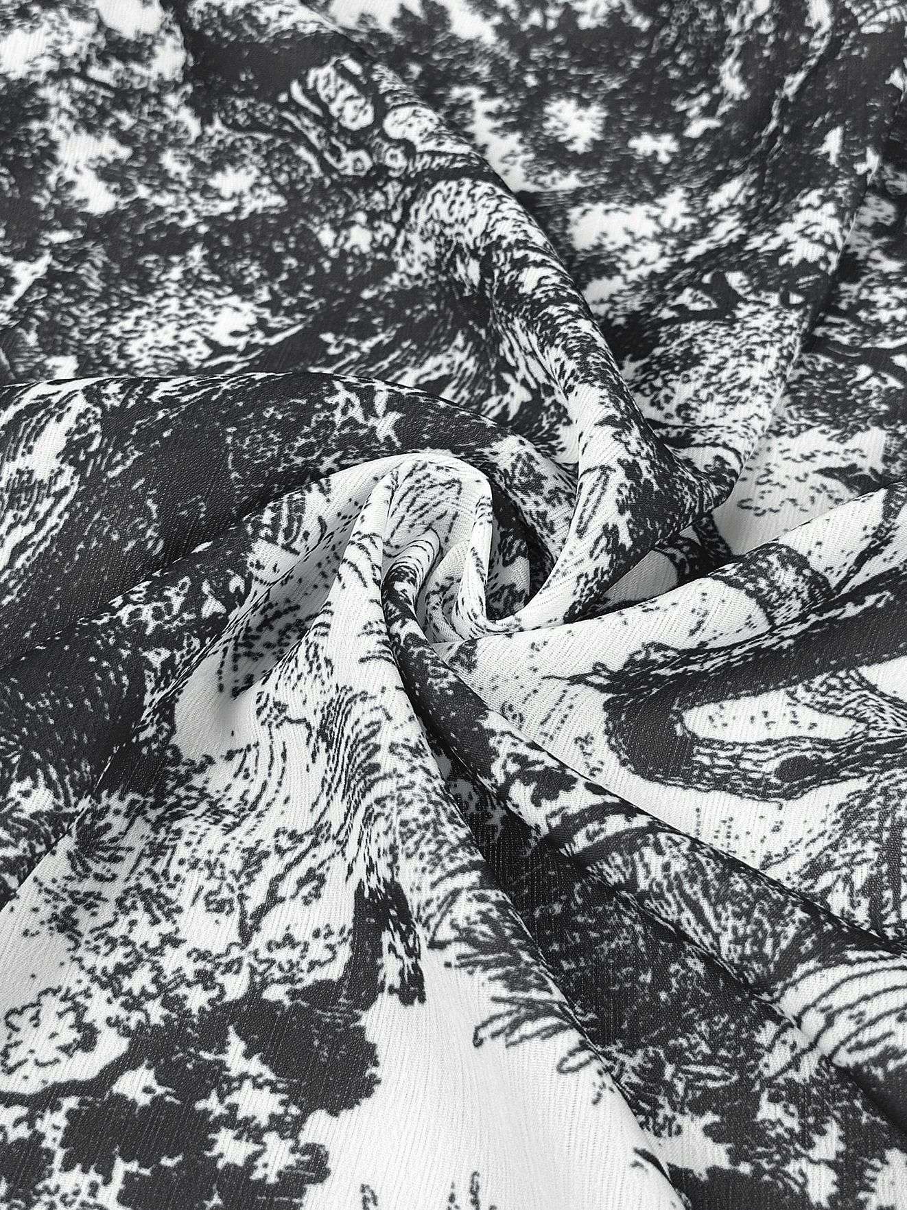 Elegant Floral Maxi Dress image 4