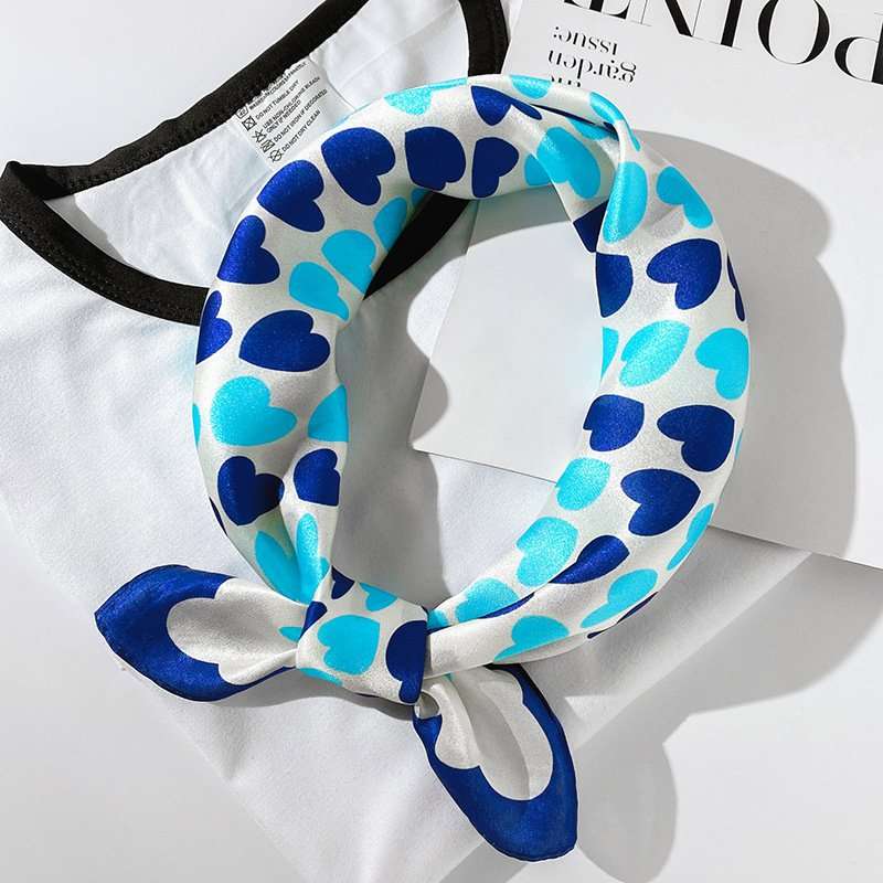 Floral Scarf with Daisy Print - Free Size, Multi Blue image