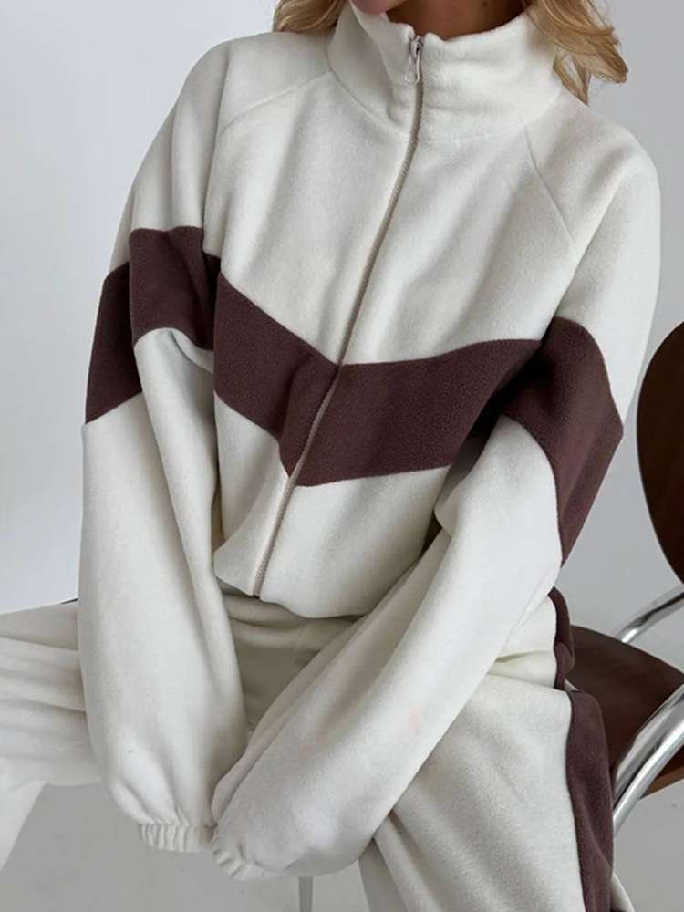 Stylish Athletic Tracksuit Set - L, White image