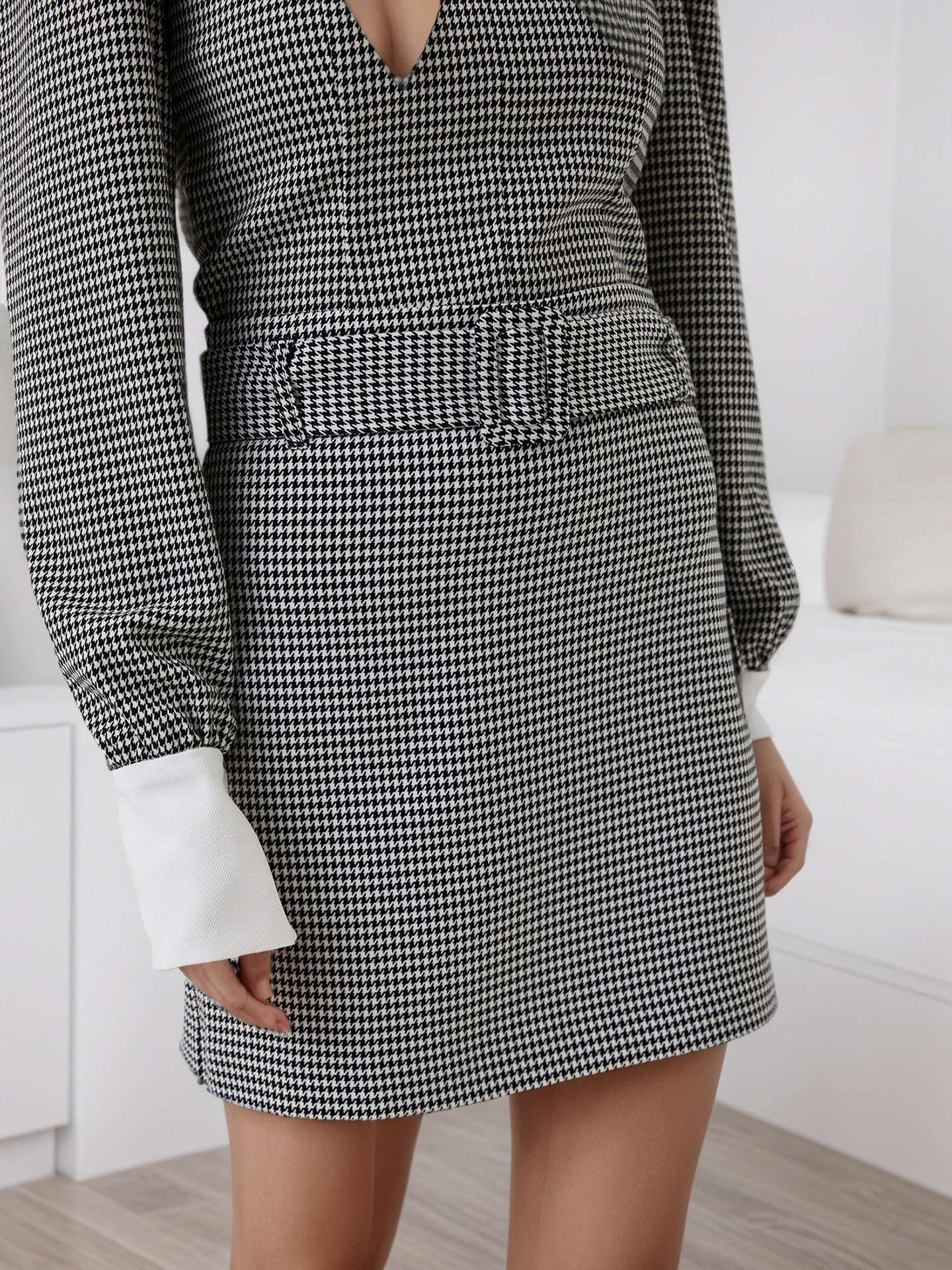 Houndstooth Dress with Oversized Collar image 6