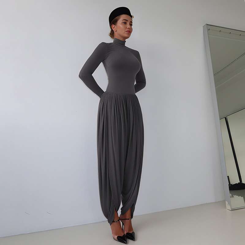Chic Turtleneck Pleated Draped Jumpsuit - L, Grey image